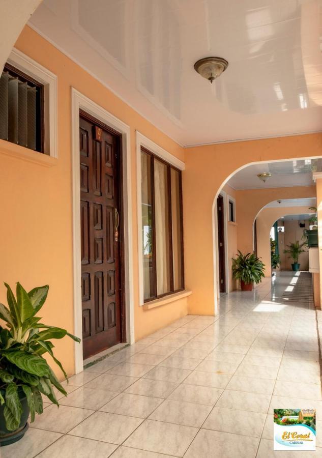 Hotel Y Cabinas El Coral ฆาโก ภายนอก รูปภาพ