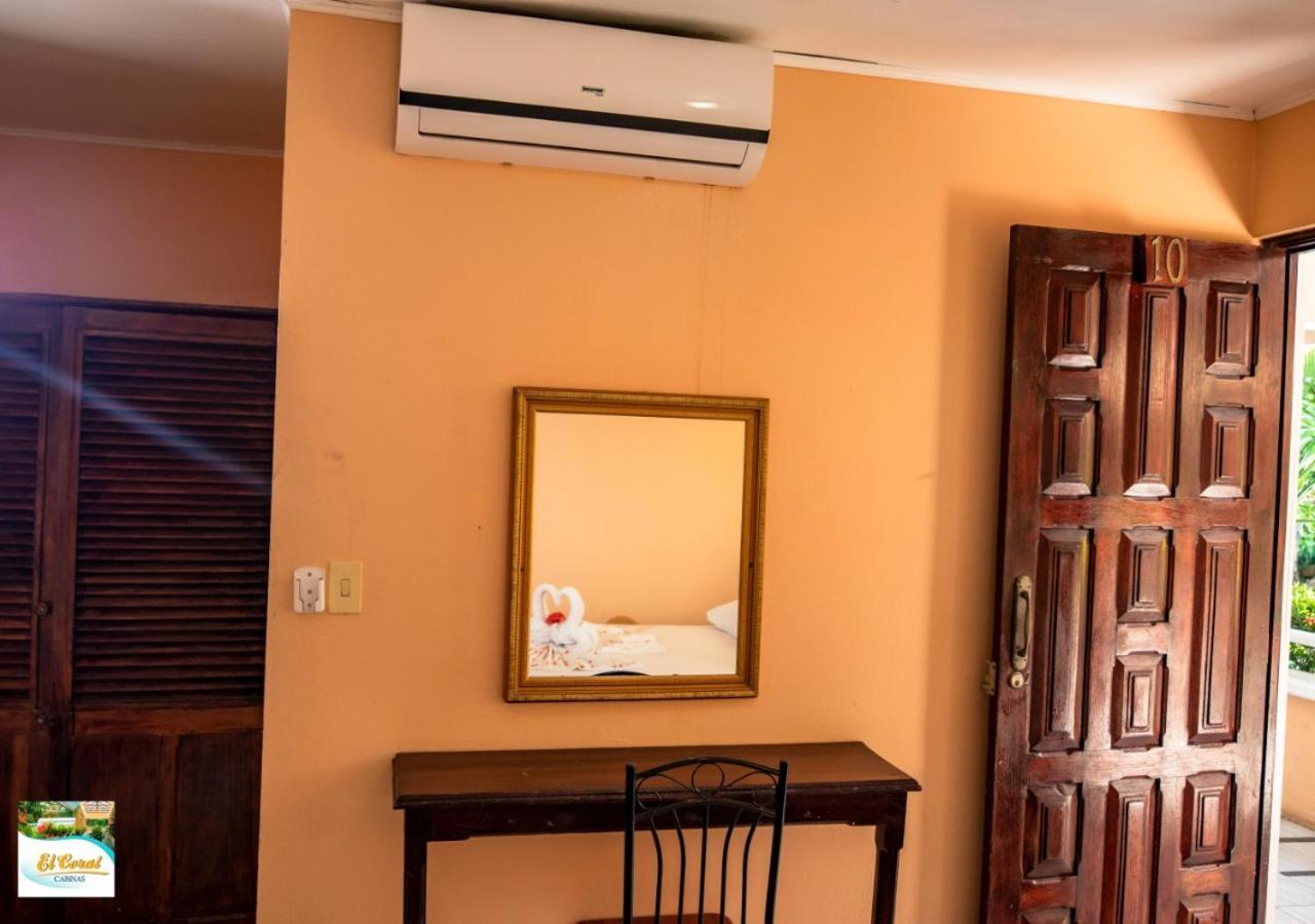 Hotel Y Cabinas El Coral ฆาโก ภายนอก รูปภาพ