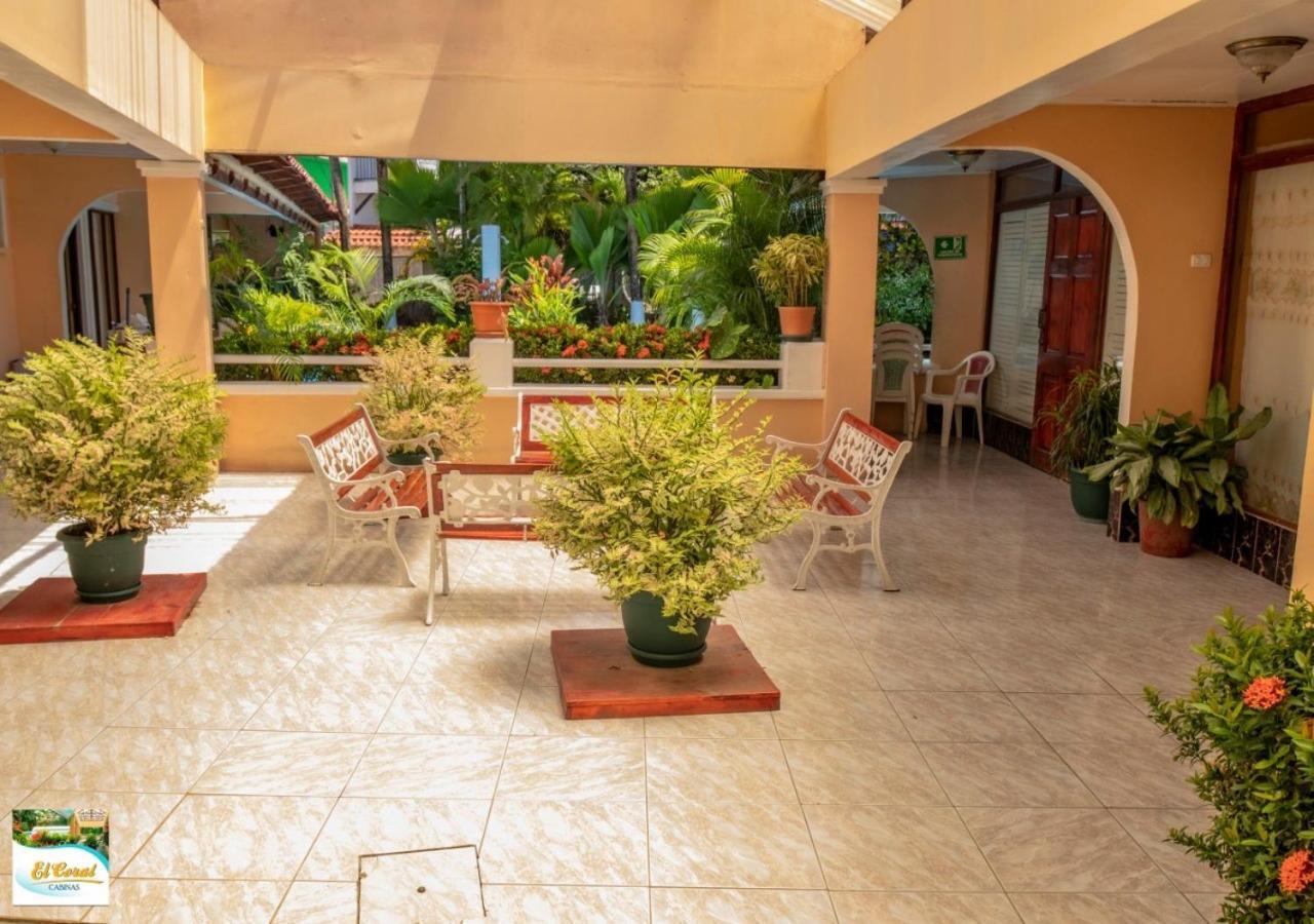 Hotel Y Cabinas El Coral ฆาโก ภายนอก รูปภาพ